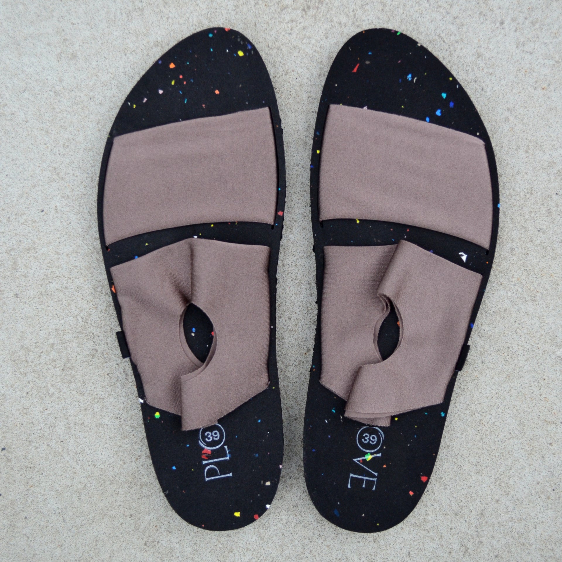 Dvoudílné sandály Plove Light Mocca