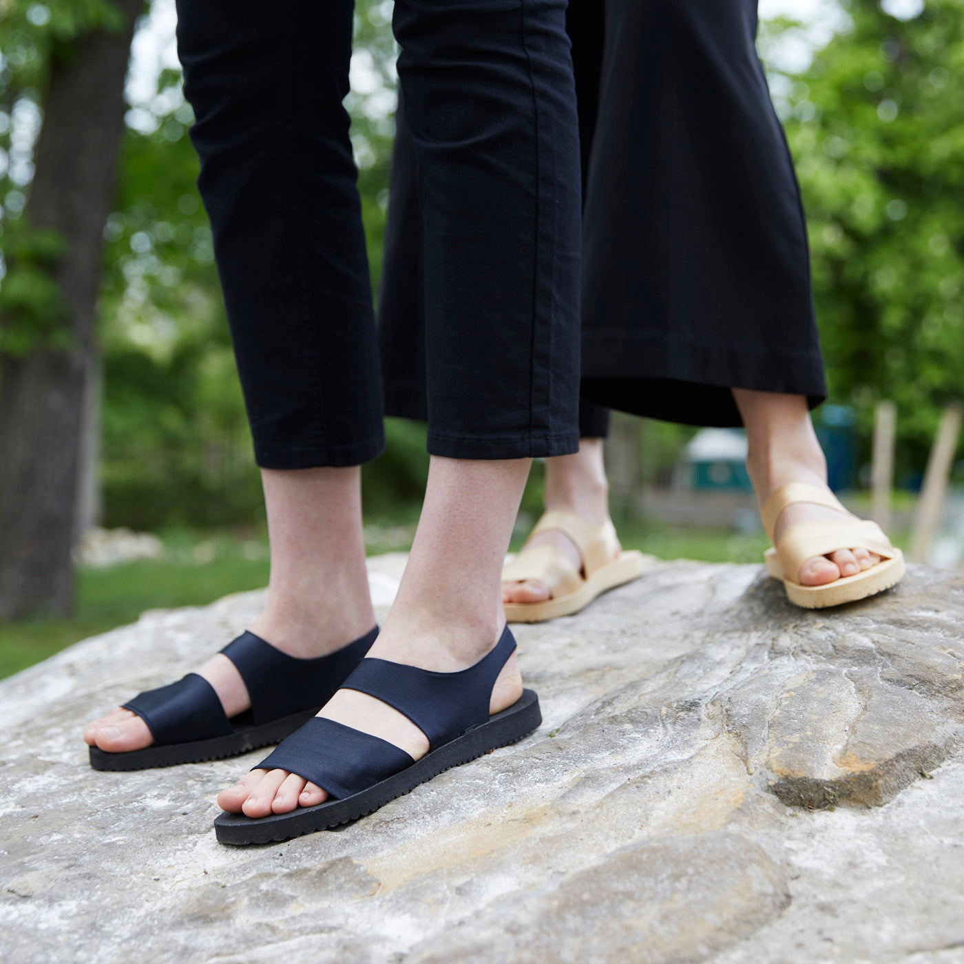 Dvoudílné sandály Carbon Black