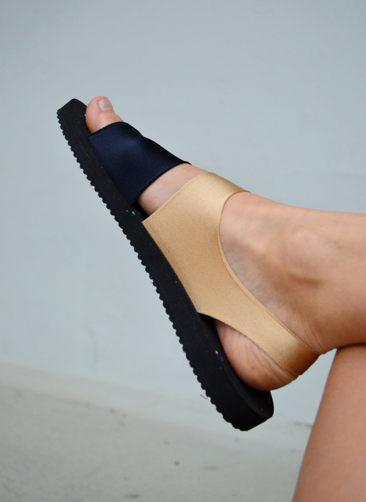 Plove Light Black two-piece sandals