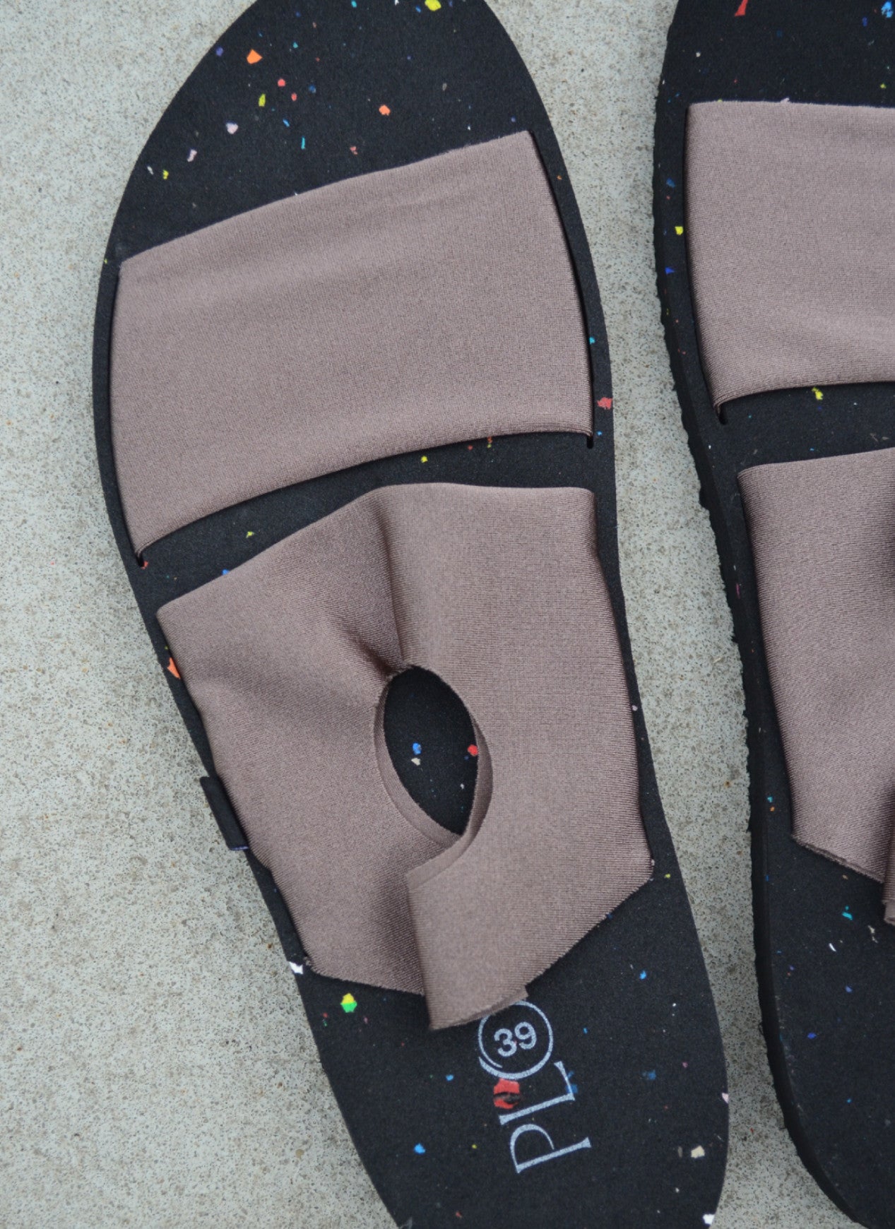 Plove Light Black two-piece sandals