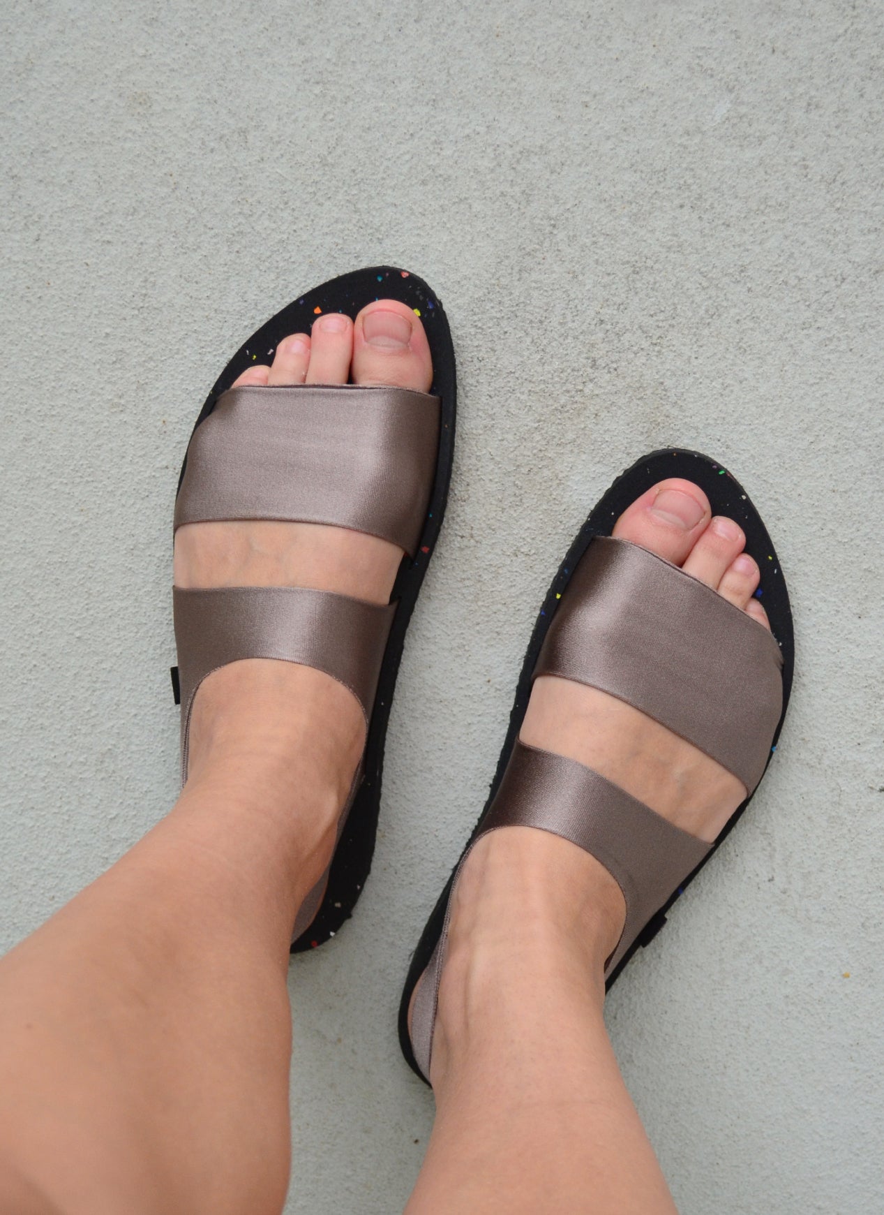 Plove Light Black two-piece sandals